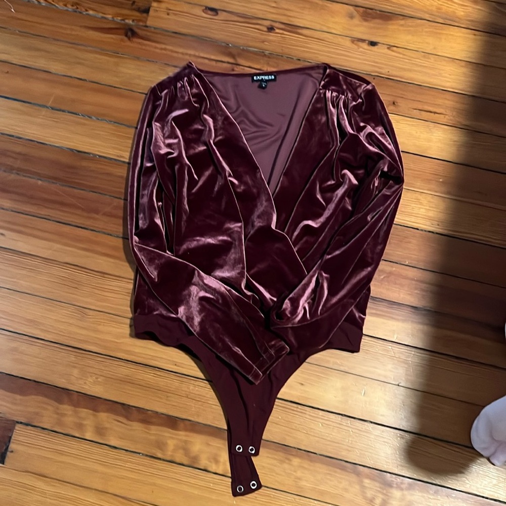 Medium velvet bodysuit